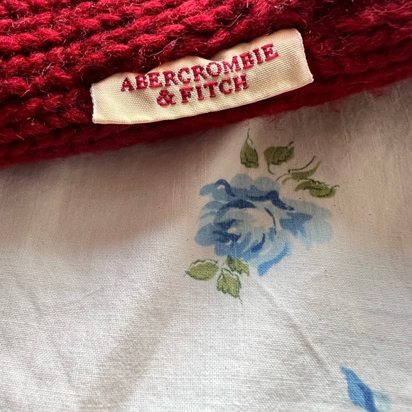 Red Abercrombie and Fitch Muscle Sweater - Picture 3 of 4